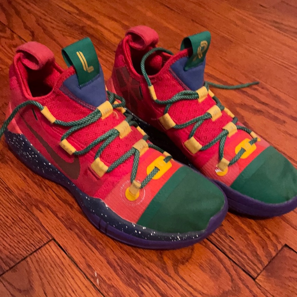 Custom Kyrie sneakers (used)